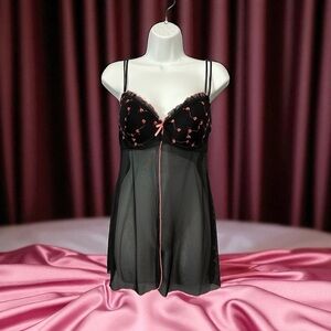 NEW, La Vie En Rose, Black Sheer Babydoll, Size Medium 🫦